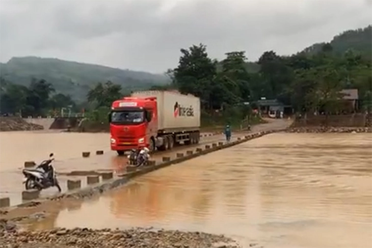 mưa lũ - Ảnh 4.