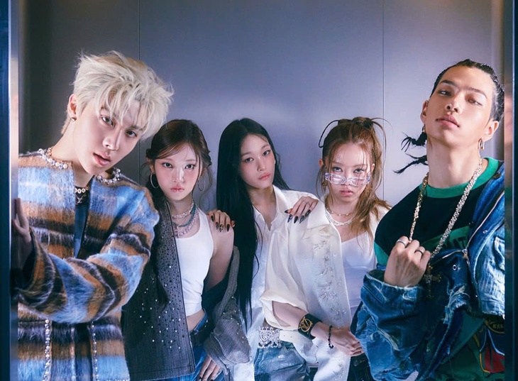 Một MV đang cực hot ở Hàn Quốc, có cả bia Sài Gòn và bánh mì - Ảnh 3.