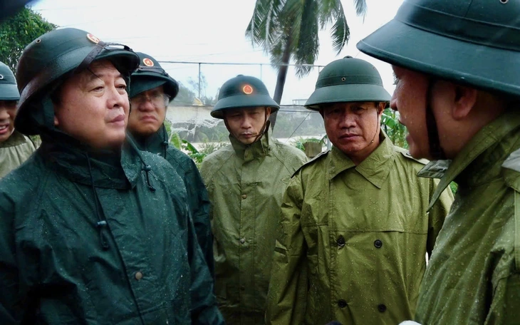 Thủy điện sông Ba Hạ xả hơn 14.000m³/s, tập trung ứng phó lũ đặc biệt lớn trên sông Ba - Ảnh 3.