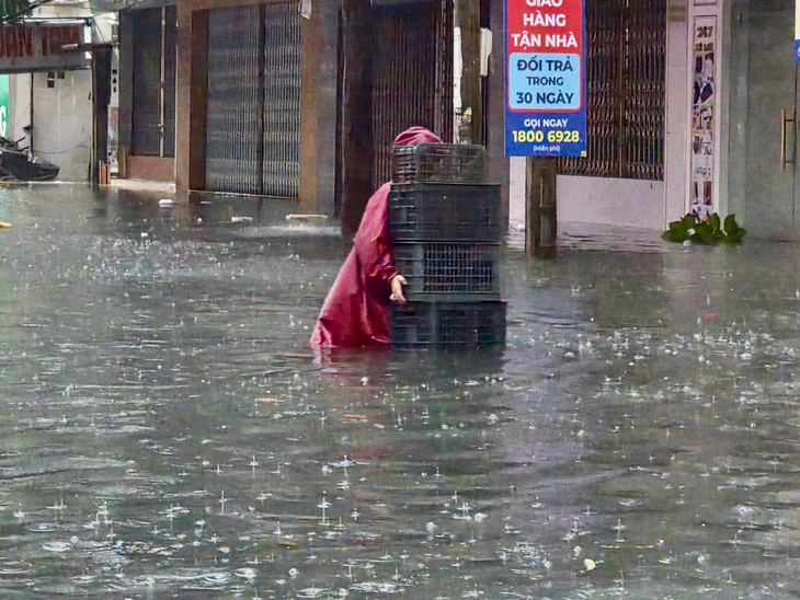 Toàn cảnh đô thị Tuy Hòa bị ngập lũ nhìn từ trên cao- Ảnh 10. Toàn cảnh đô thị Tuy Hòa bị ngập lũ nhìn từ trên cao- Ảnh 10.