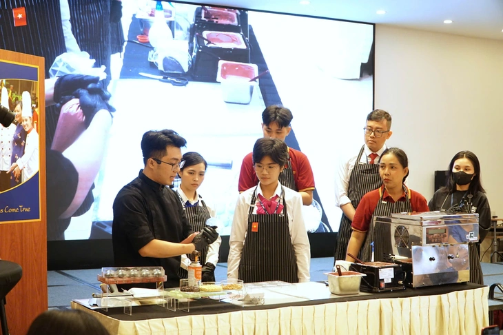 Nấu ăn, pha chế cũng dùng AI - Ảnh 1.