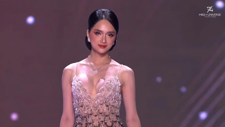 Quá nhiều đối thủ áp đảo Hương Giang ở Miss Universe - Ảnh 6. Hương Giang - Ảnh 6.