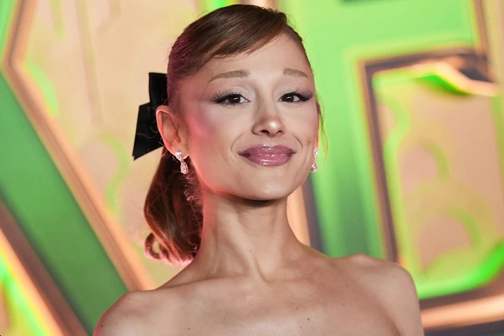 Ariana Grande - Ảnh 2.