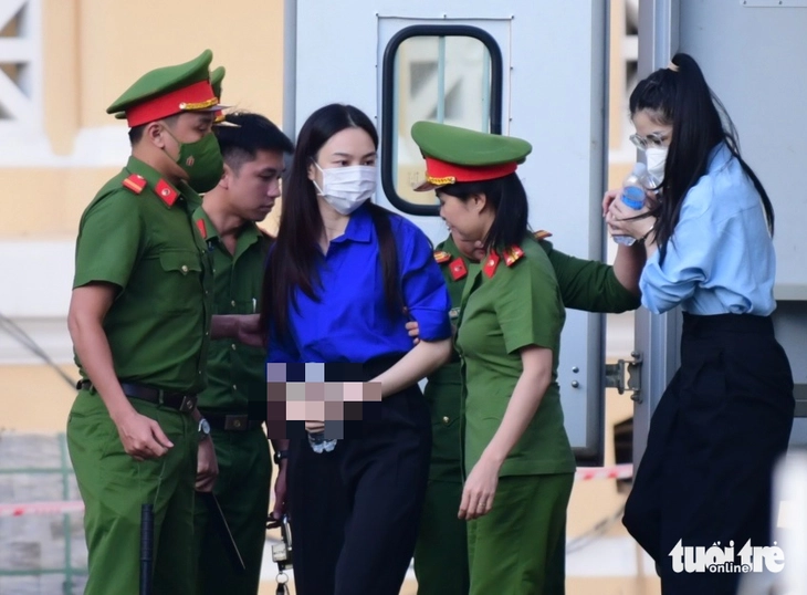 Thùy Tiên - Ảnh 1.