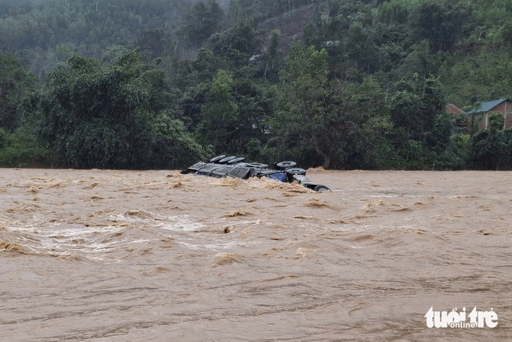 lũ cuốn - Ảnh 6.