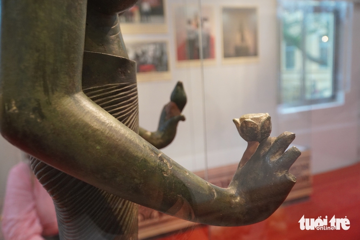 Lần đầu tiên giới thiệu tới công chúng bảo vật quốc gia tượng Bồ tát Tara hoàn chỉnh - Ảnh 2.