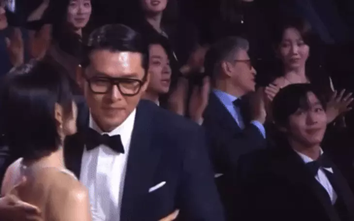 No other choice 'càn quét' giải Rồng Xanh, khoảnh khắc tình tứ của Hyun Bin và Son Ye Jin gây sốt - Ảnh 6.