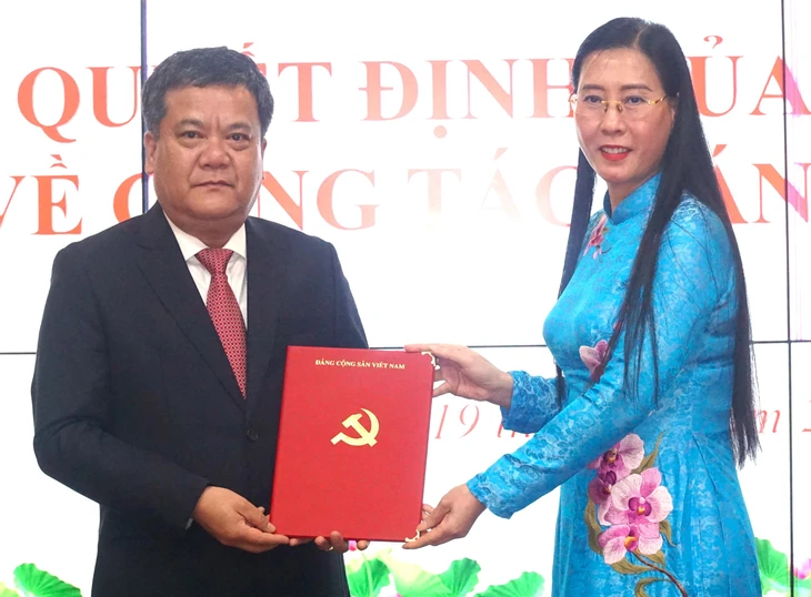 Ông Trần Phong được điều động, chỉ định giữ chức Phó bí thư Tỉnh ủy Khánh Hòa- Ảnh 1. Khánh Hòa - Ảnh 1.