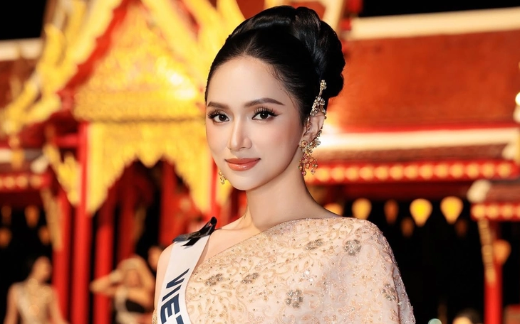 Áo dài trắng tại Miss Universe là một phần của con người Hương Giang - Ảnh 2.