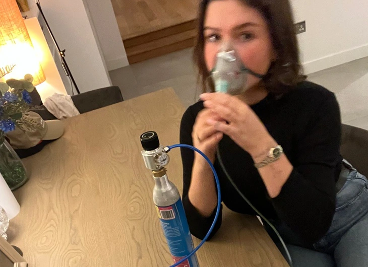 Cảnh báo về liệu pháp thở 'CO2' được quảng cáo trên mạng - Ảnh 1.