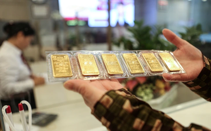 Cơn sốt mua vàng bùng nổ ở Đông Nam Á - Ảnh 3.