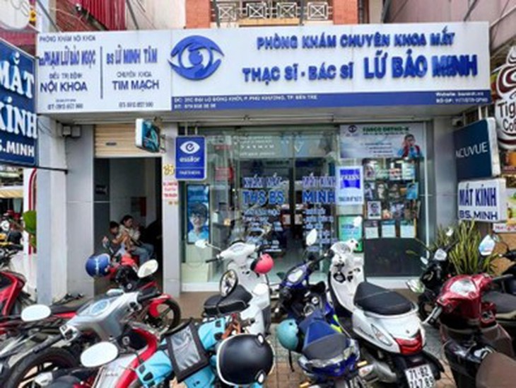 khám mắt - Ảnh 1.