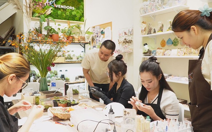 Cuộc thi Lan tỏa năng lượng tích cực 2025: Hành trình yêu thương của Thỏ Cầm Cọ - Ảnh 2.