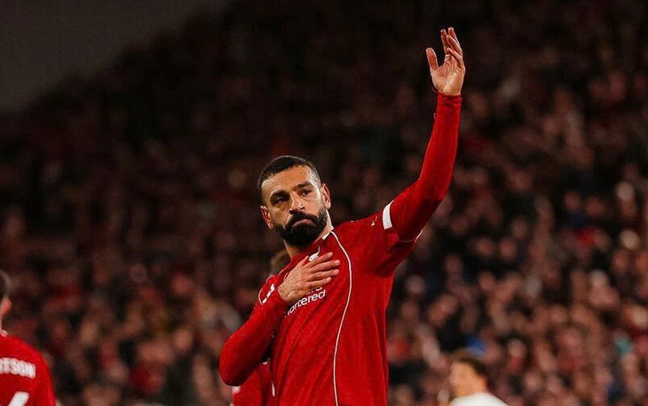 Phi hành gia chơi bóng đá cách trái đất 400 km - Ảnh 4.