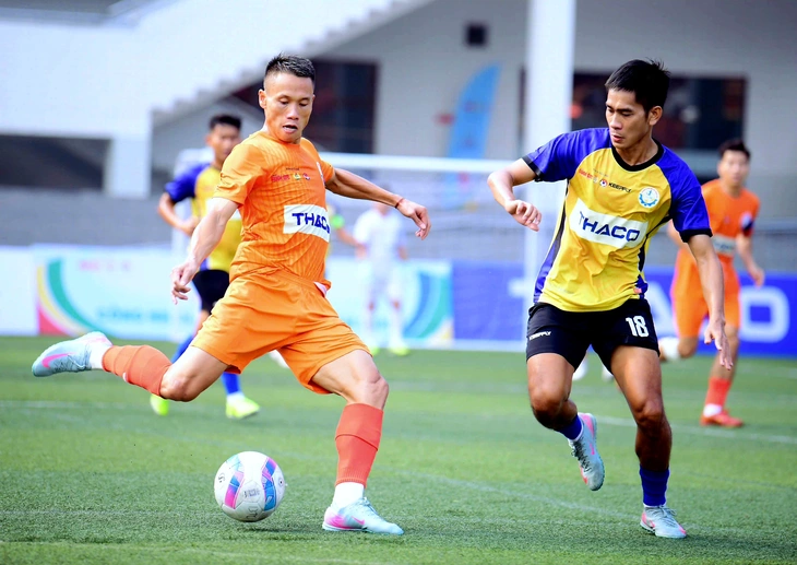 Sacombank chạm trán Công đoàn Ngân hàng Việt Nam ở chung kết - Ảnh 1.