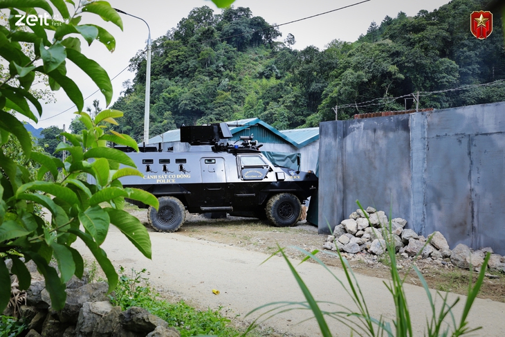 MONO tự tin đá văng lựu đạn trong Chiến sĩ quả cảm - Ảnh 5.