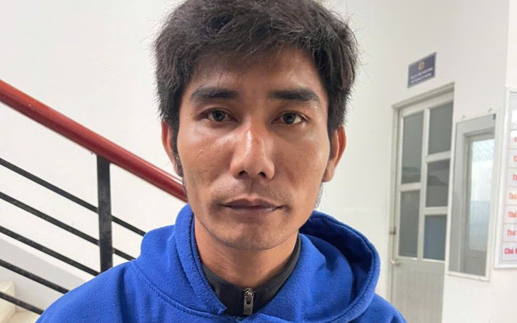 Lẻn vào nhà khống chế cướp tiền bất thành, nghi phạm ra đầu thú sau 3 giờ vận động - Ảnh 2.