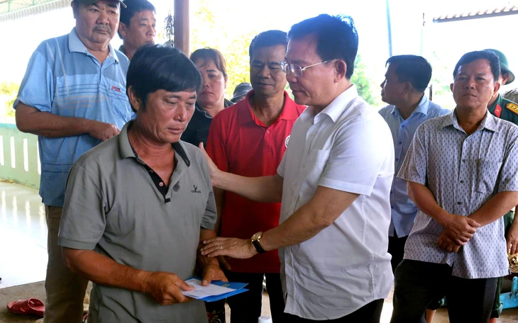 'Bom nước' từ đỉnh núi ập xuống cướp mạng người - Ảnh 2.