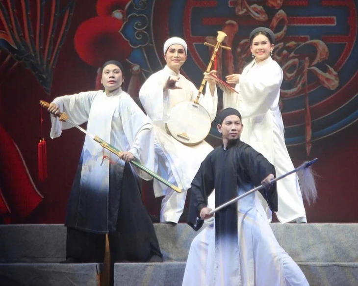 Lê Trung Thảo, Bình Tinh nhận huy chương vàng liên hoan sân khấu tại Trung Quốc - Ảnh 3. Lê Trung Thảo - Ảnh 2.