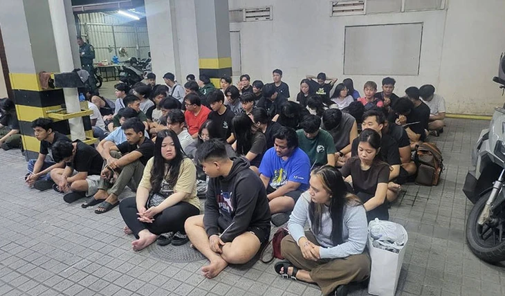 Campuchia bắt 106 người Indonesia trong chiến dịch truy quét lừa đảo trực tuyến - Ảnh 1. Campuchia - Ảnh 1.