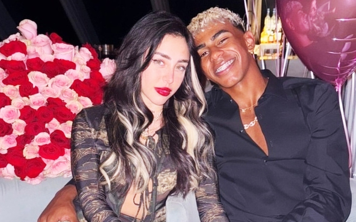 Tim Ronaldo 'loạn nhịp' khi thực hiện quả phạt đền trước Al Fayha - Ảnh 3.