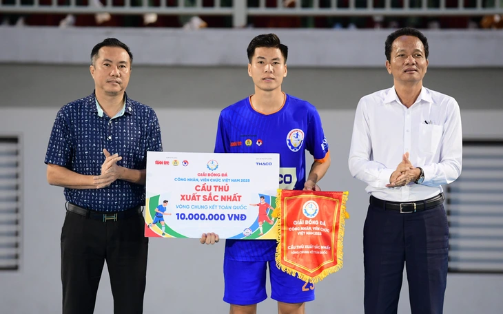 Những hình ảnh ấn tượng tại Lễ bế mạc Giải bóng đá công nhân, viên chức Việt Nam - Ảnh 14.