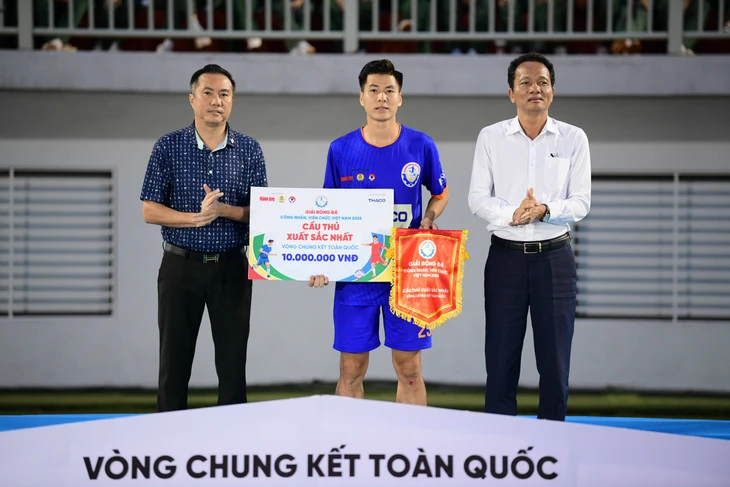 Giải bóng đá công nhân, viên chức Việt Nam - Ảnh 2.