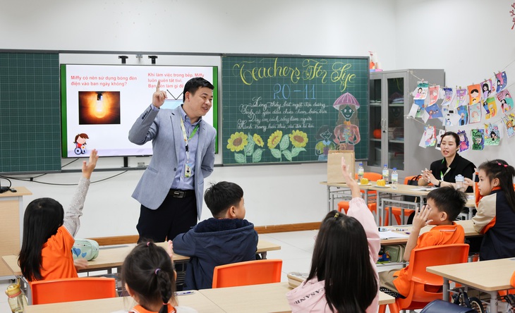 FPT Schools Đà Nẵng triển khai chuỗi hoạt động tri ân ‘Teachers for Life’ - Ảnh 1.