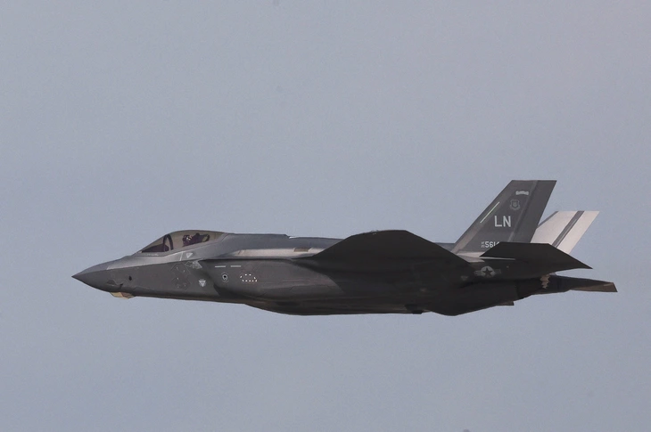 F-35 - Ảnh 1.