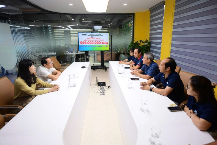 Công ty cổ phần Giải pháp Kỹ thuật Việt quyên góp 555 triệu đồng ủng hộ bà con vùng lũ - Ảnh 2. lũ - Ảnh 2.