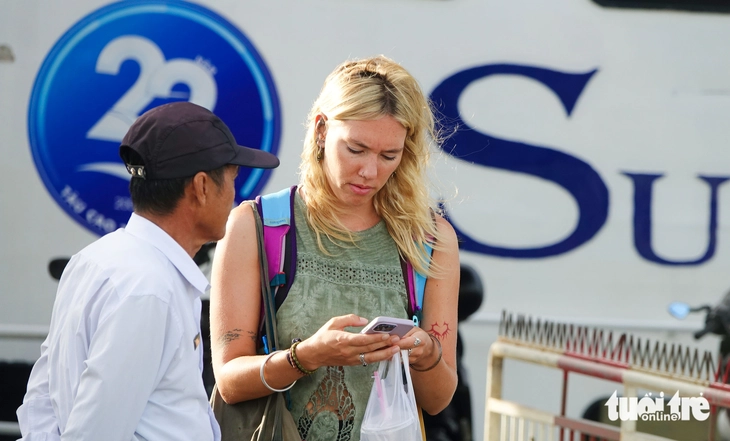 tàu cao tốc - Ảnh 1.