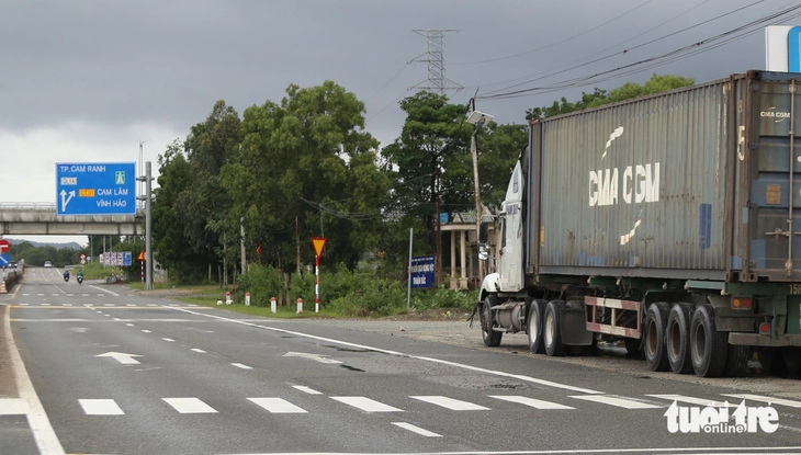 Hạn chế xe trên quốc lộ 1 từ Ninh Thuận cũ ra Cam Ranh, Khánh Hòa - Ảnh 6.