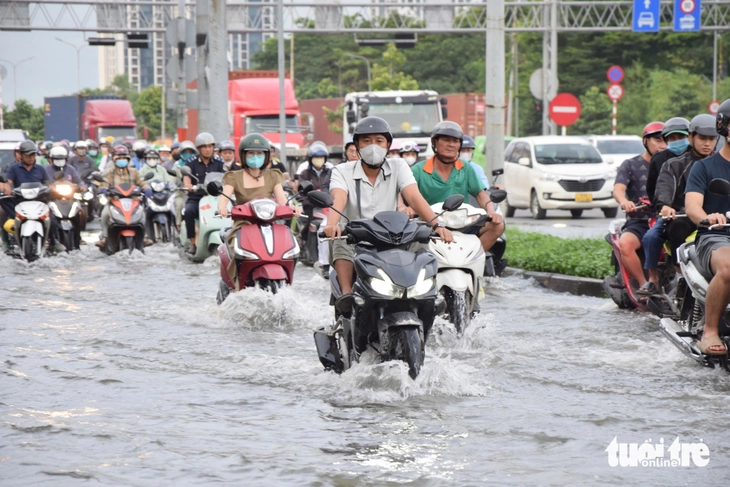 triều cường - Ảnh 2.