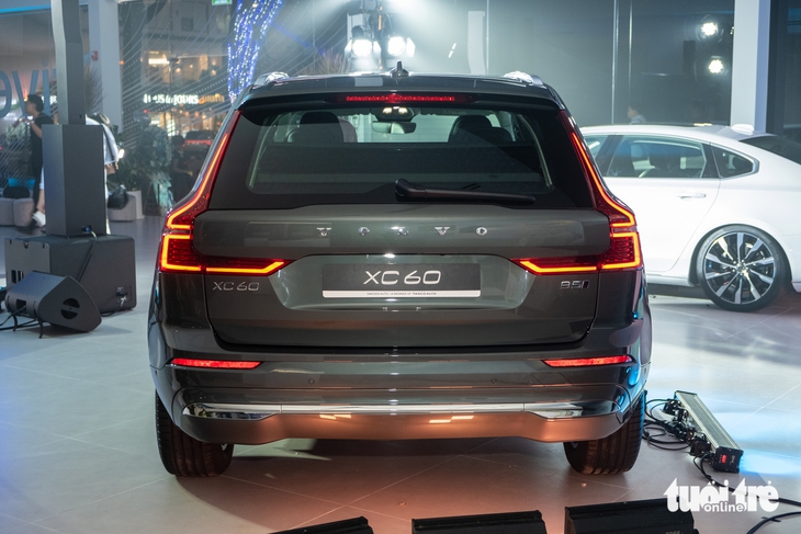 Volvo XC60 - Ảnh 12.