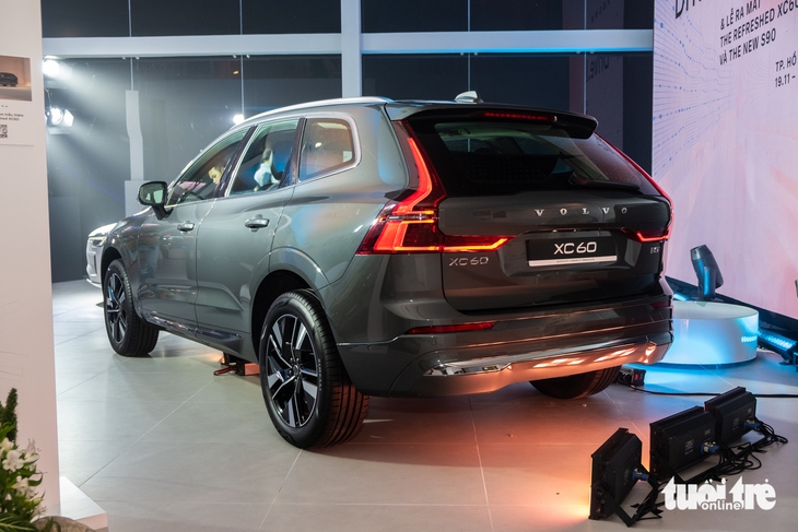 Volvo XC60 - Ảnh 13.