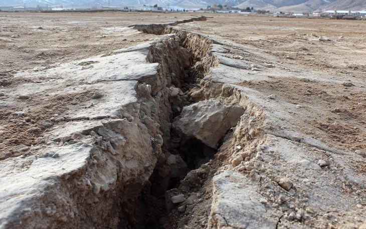 Nhiều nơi 'an toàn nhất' bỗng bị động đất, chuyện gì xảy ra? - Ảnh 2.