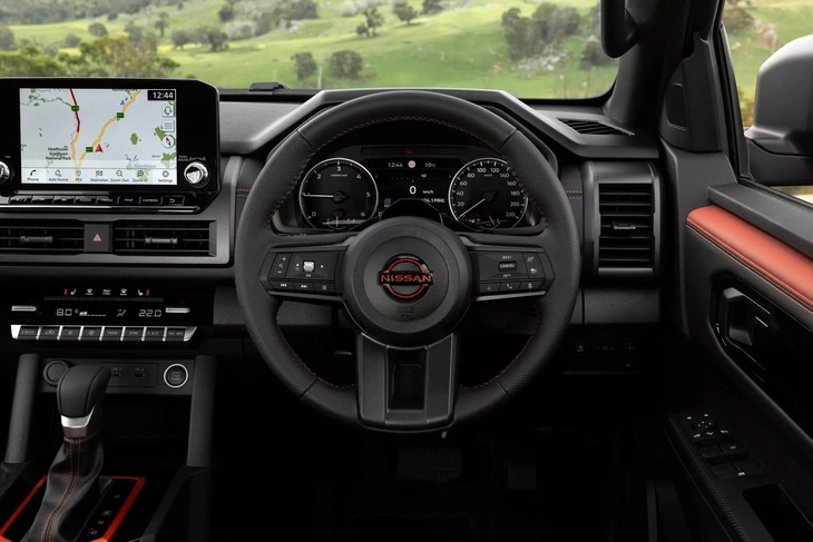 Nissan Navara - Ảnh 5.