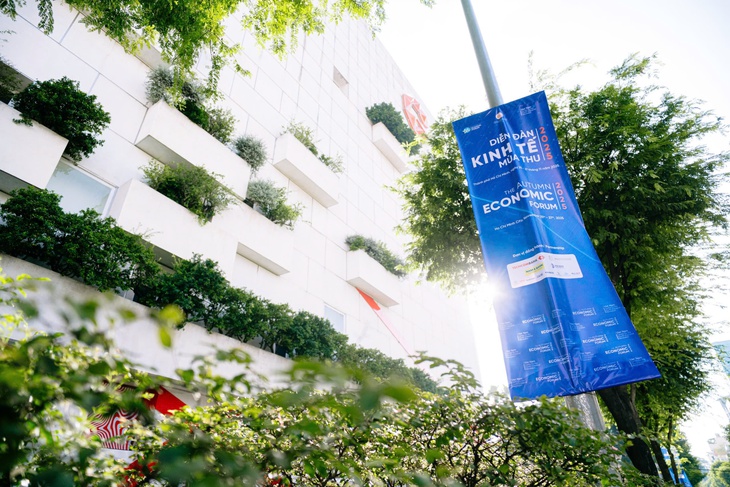 Thực địa địa điểm Diễn đàn kinh tế mùa thu, Phó thủ tướng lưu ý TP.HCM chú trọng làm thương hiệu - Ảnh 1.