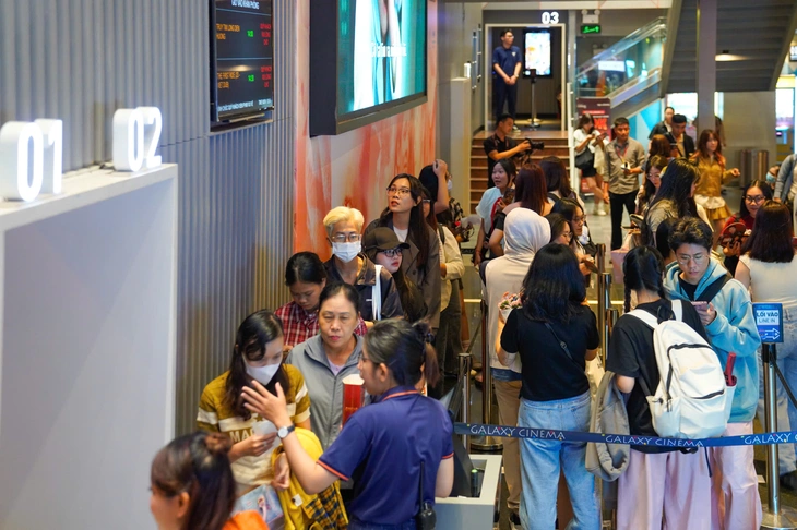 Mưa đỏ - Ảnh 7.