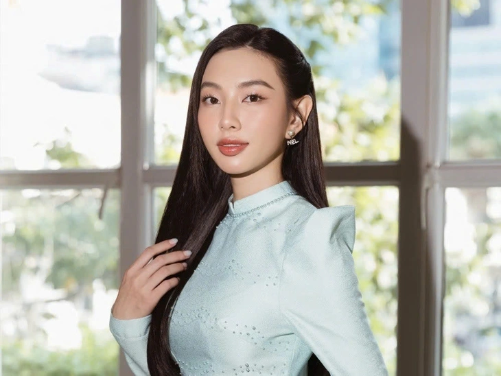 Truyền thông Thái Lan đưa tin hoa hậu Thùy Tiên bị phạt 2 năm tù - Ảnh 1.