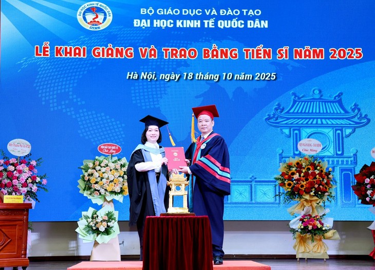 tiến sĩ - Ảnh 1.