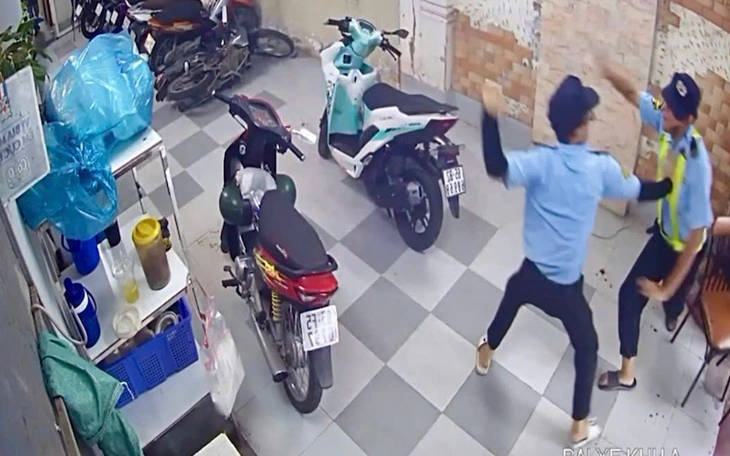 Bắt thanh niên vô cớ đâm thai phụ nguy kịch  - Ảnh 2.