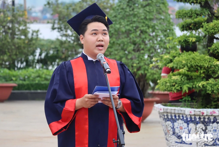 Hội Sinh viên Việt Nam TP.HCM vinh danh 88 gương thủ khoa tuyển sinh, tốt nghiệp - Ảnh 3.