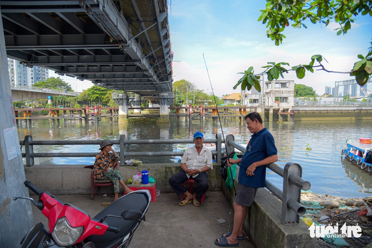 cầu tân thuận - Ảnh 11.