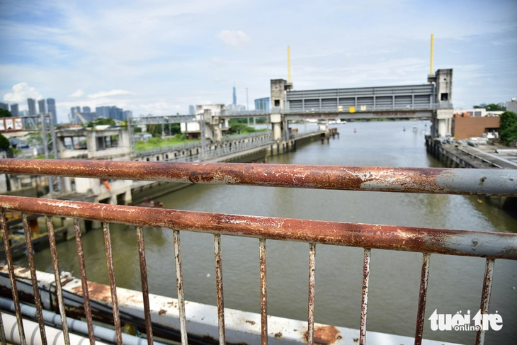 cầu tân thuận - Ảnh 2.