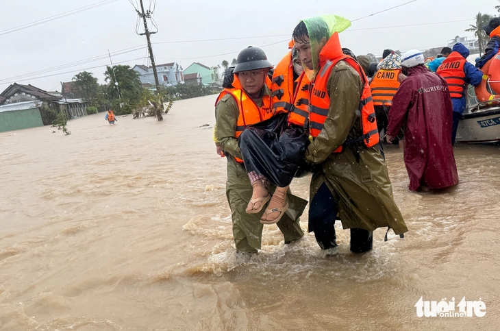 tình huống khẩn cấp - Ảnh 1.