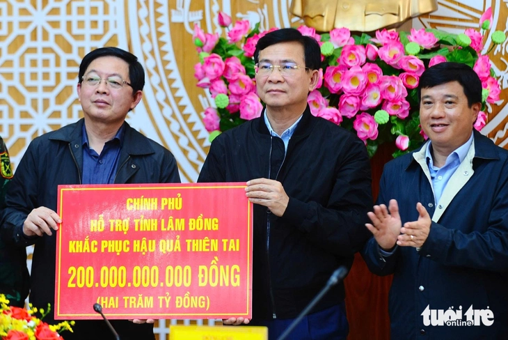 Phó thủ tướng Hồ Quốc Dũng: Xả lũ phải đảm bảo đúng quy trình, quy định - Ảnh 3.