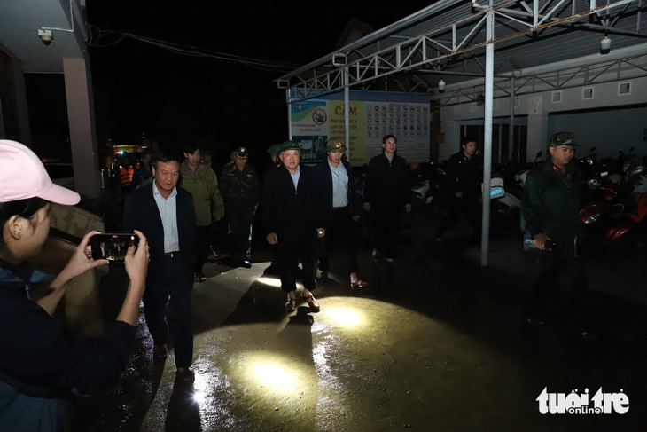 lũ lịch sử - Ảnh 2.