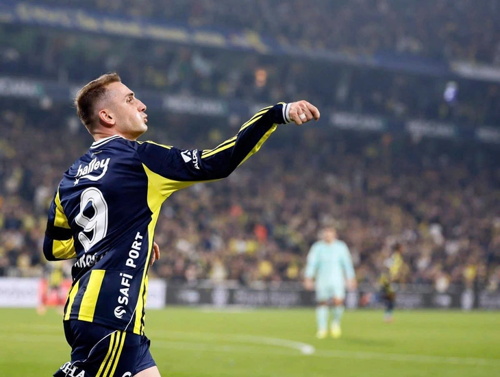 Cầu thủ bị kiện bản quyền vì ăn mừng kiểu ‘vẫy đũa phép’ giống Harry Potter - Ảnh 1.