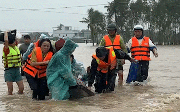 Miễn phí đổi hoặc bảo lưu vé chuyến bay do thời tiết xấu tại Cam Ranh, Tuy Hòa, Phù Cát - Ảnh 2.